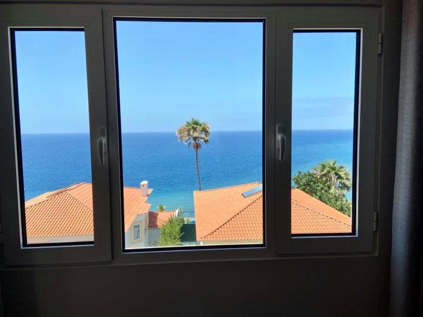Ocean Cliffs Apartments Funchal  Exterior foto